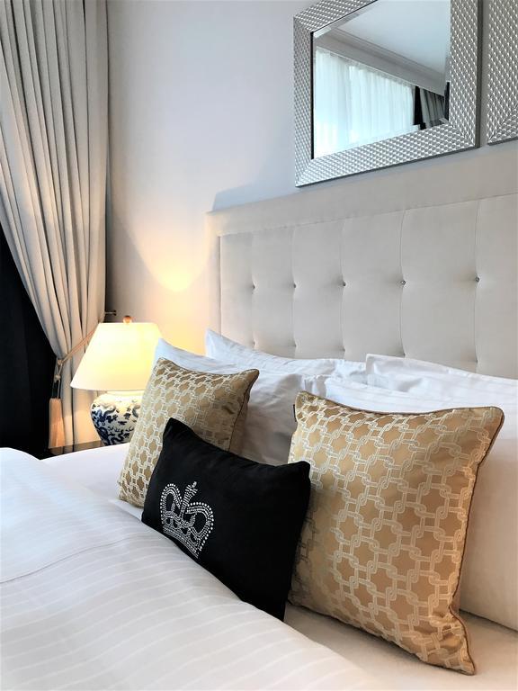 Mondrian Luxury & Old Town Krakau