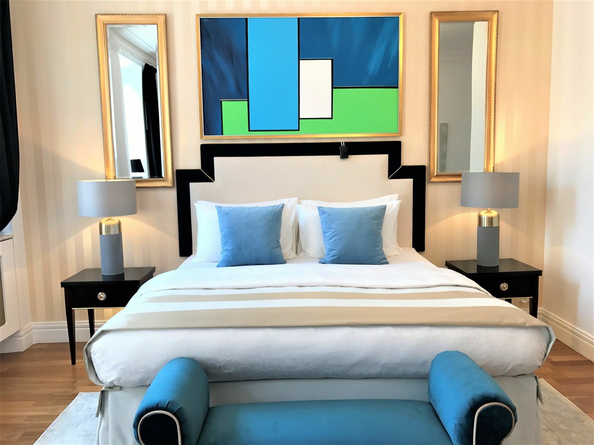Mondrian Luxury & Old Town 5* Krakau