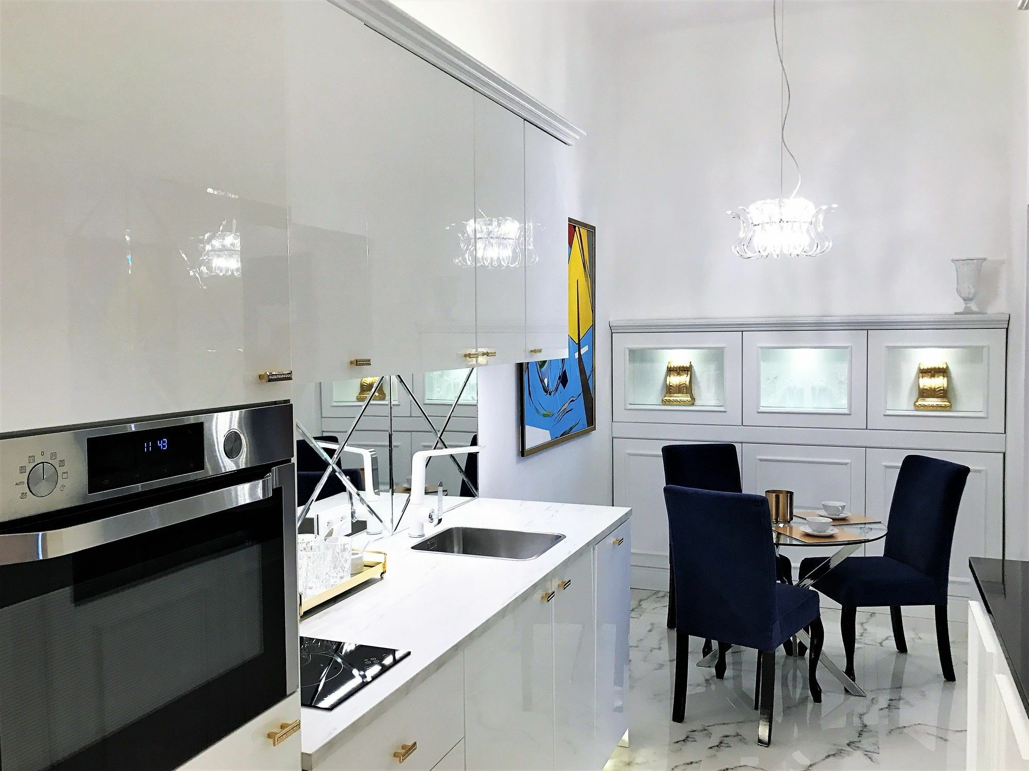 Mondrian Luxury & Old Town Aparthotel Krakau