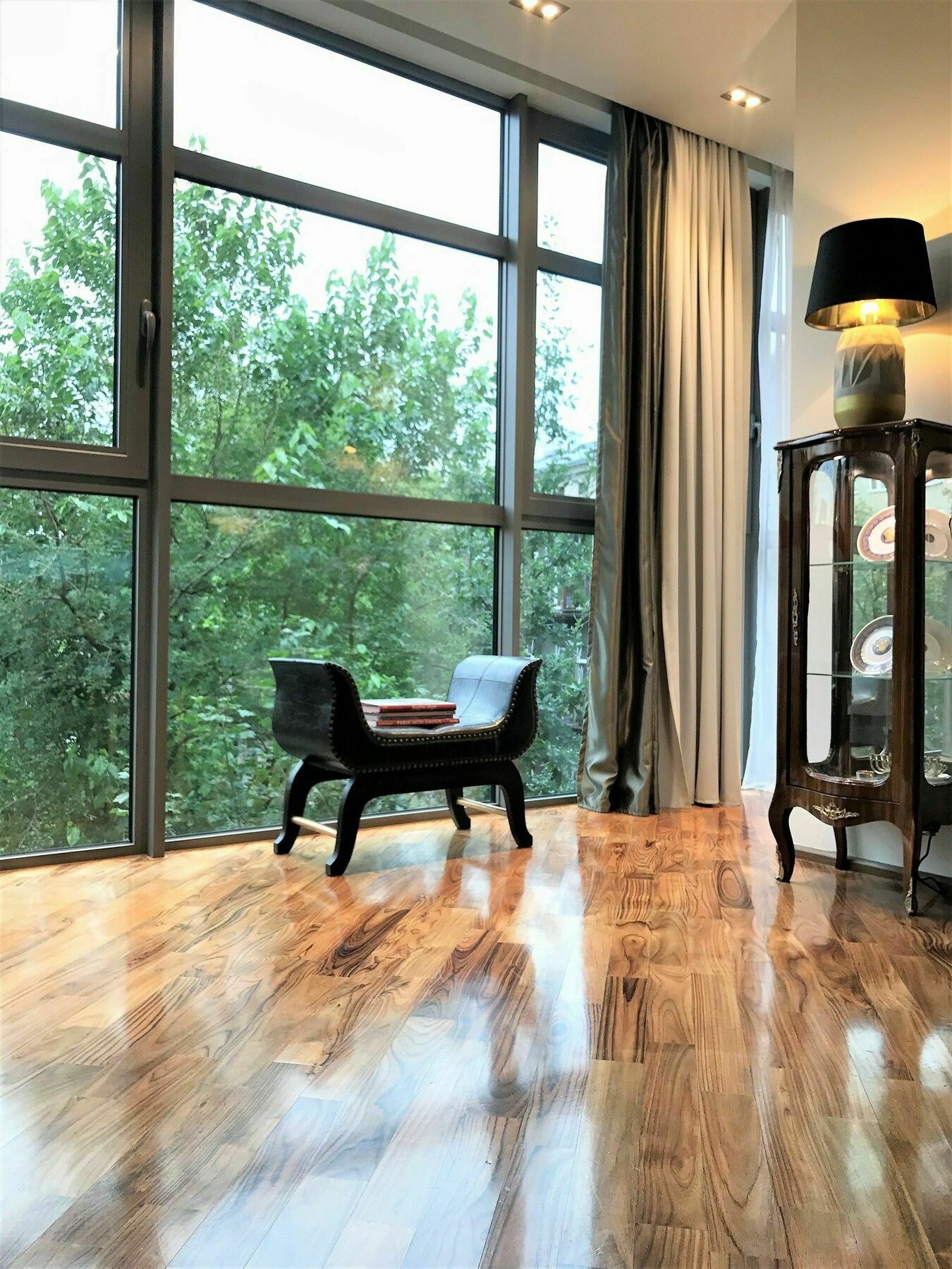Aparthotel Mondrian Luxury & Old Town Krakau