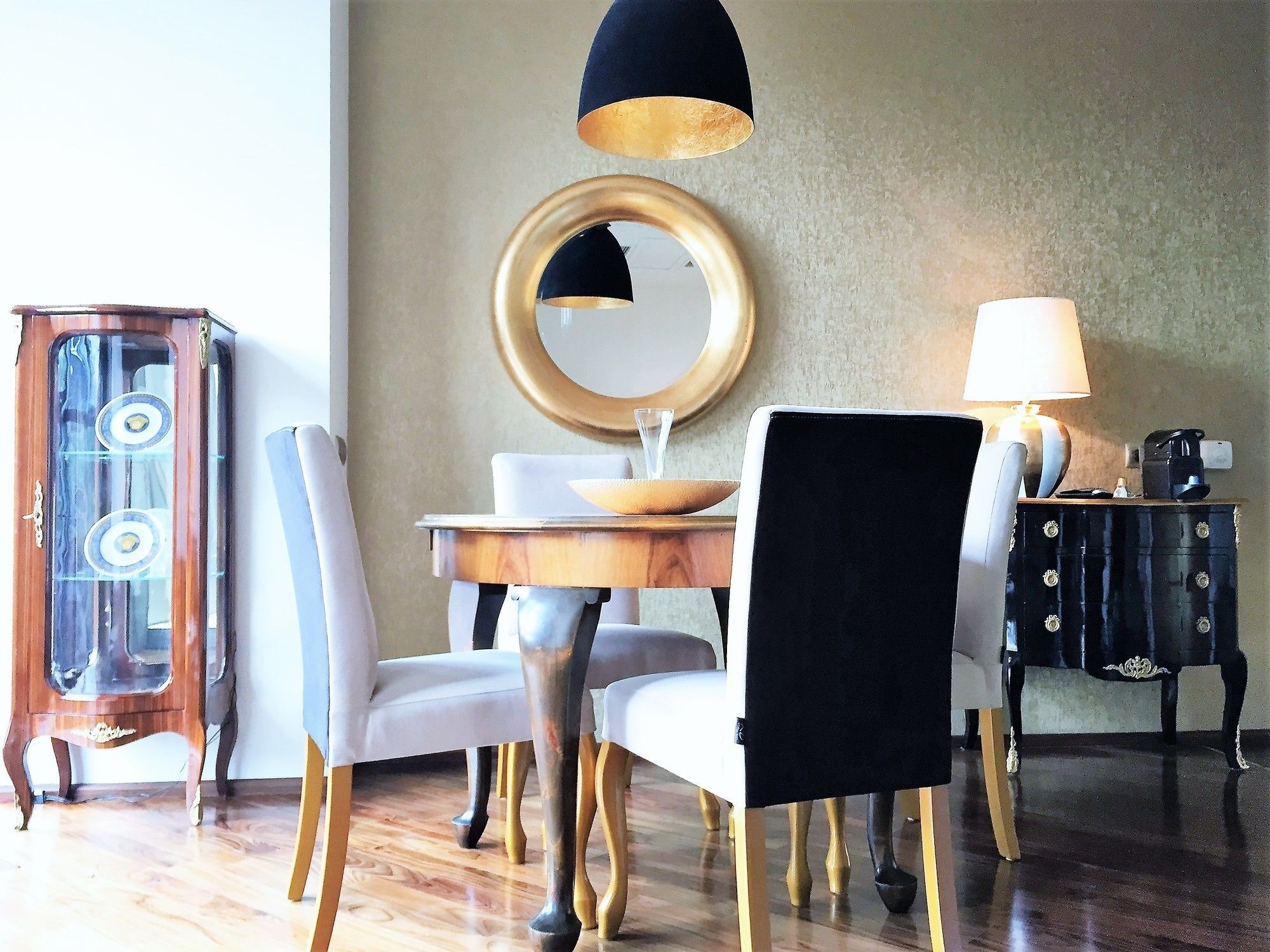 Mondrian Luxury & Old Town Aparthotel Krakau