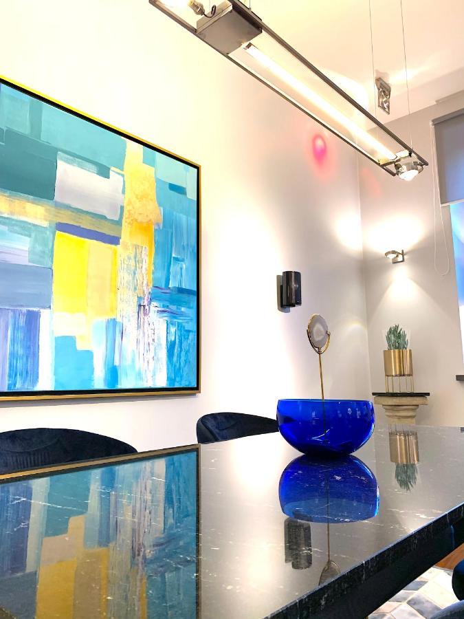 Hotel apartamentowy Mondrian Luxury & Old Town