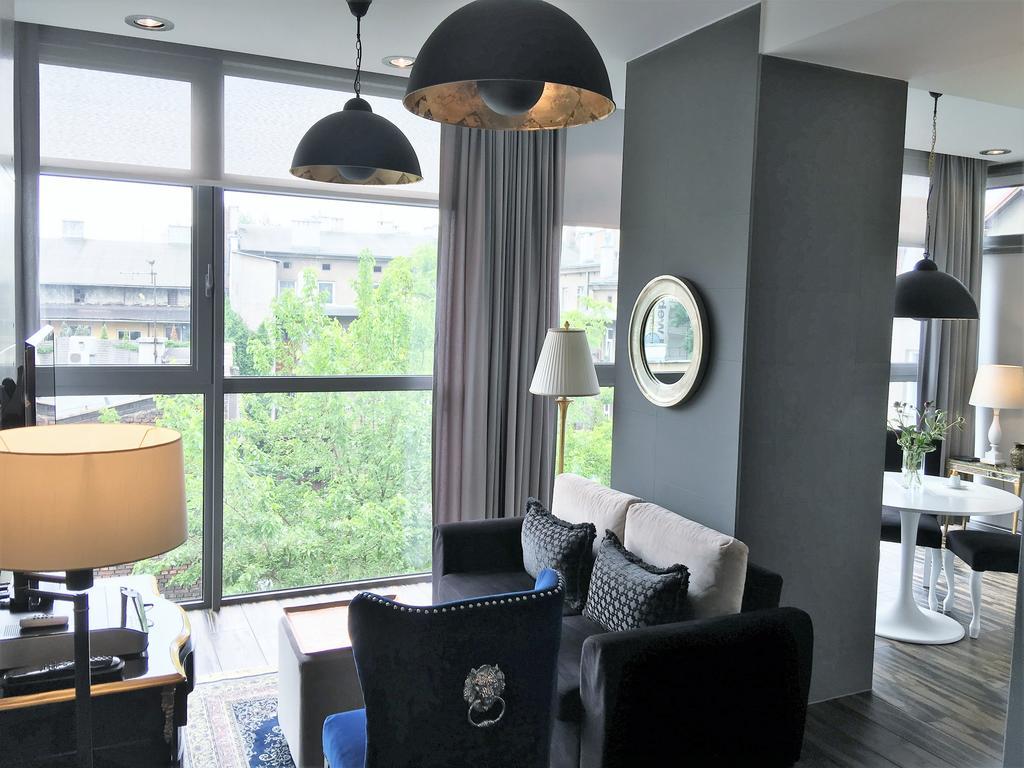 Mondrian Luxury & Old Town Hotel apartamentowy 5*