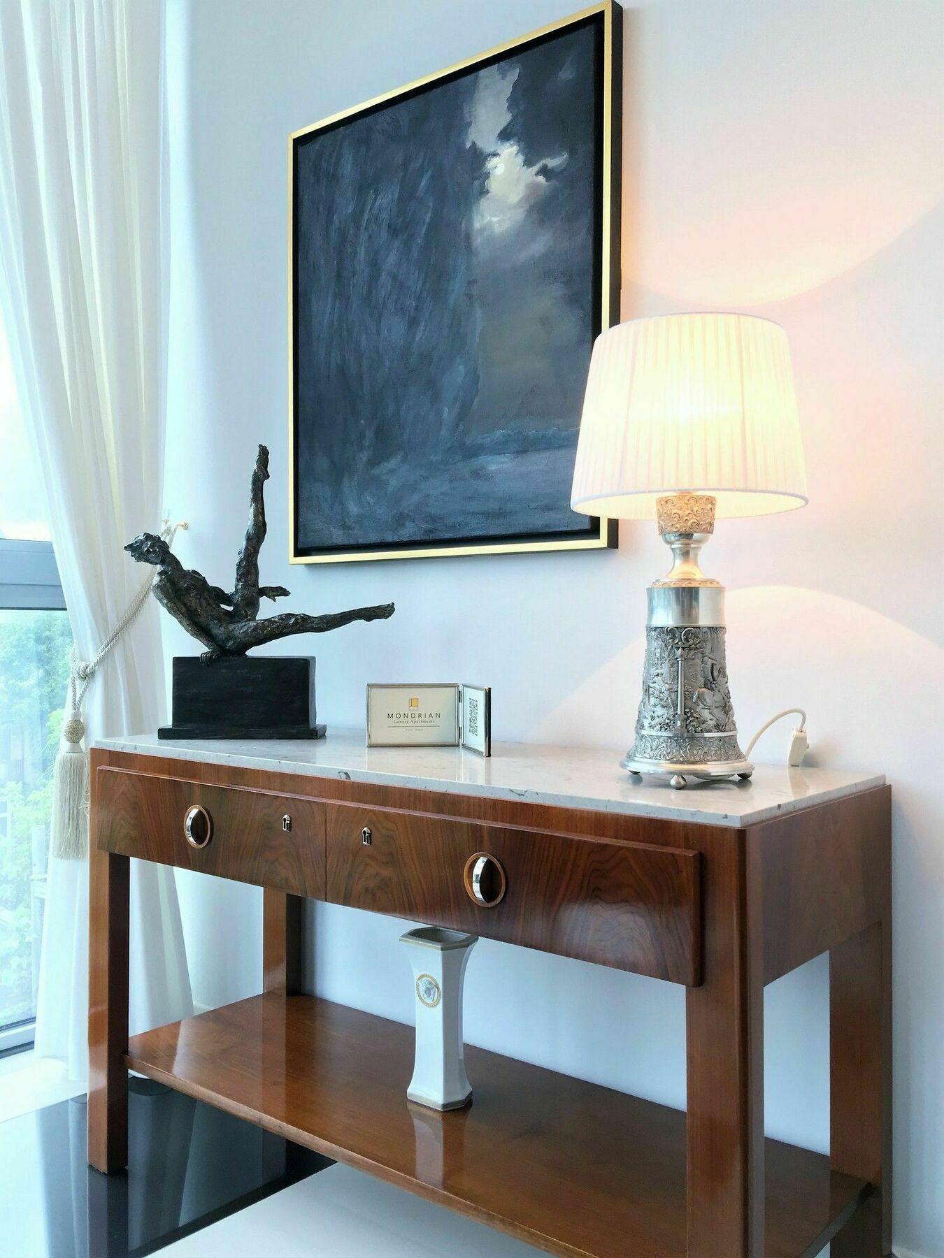 Hotel apartamentowy Mondrian Luxury & Old Town