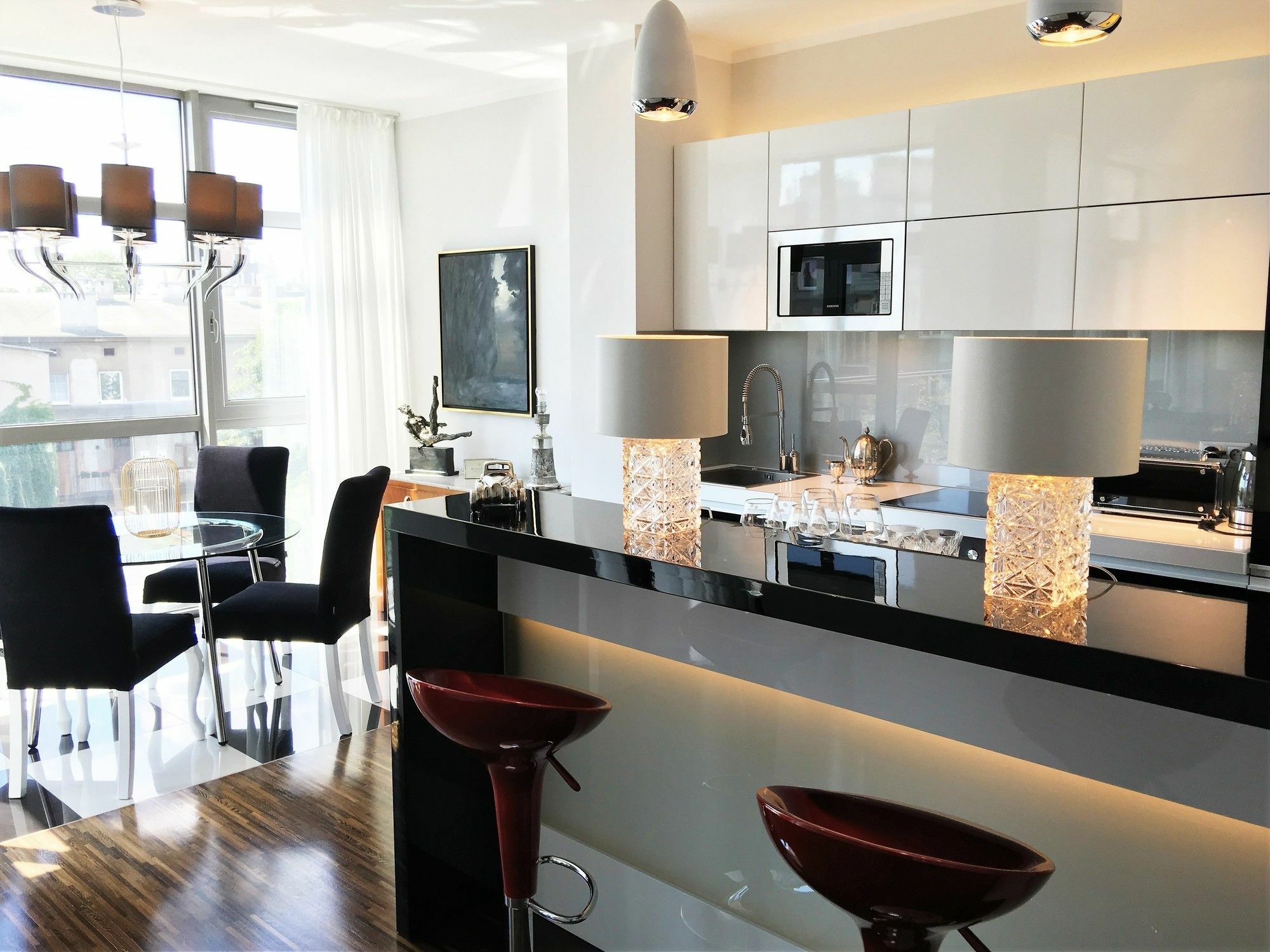 Hotel apartamentowy Mondrian Luxury & Old Town 5*